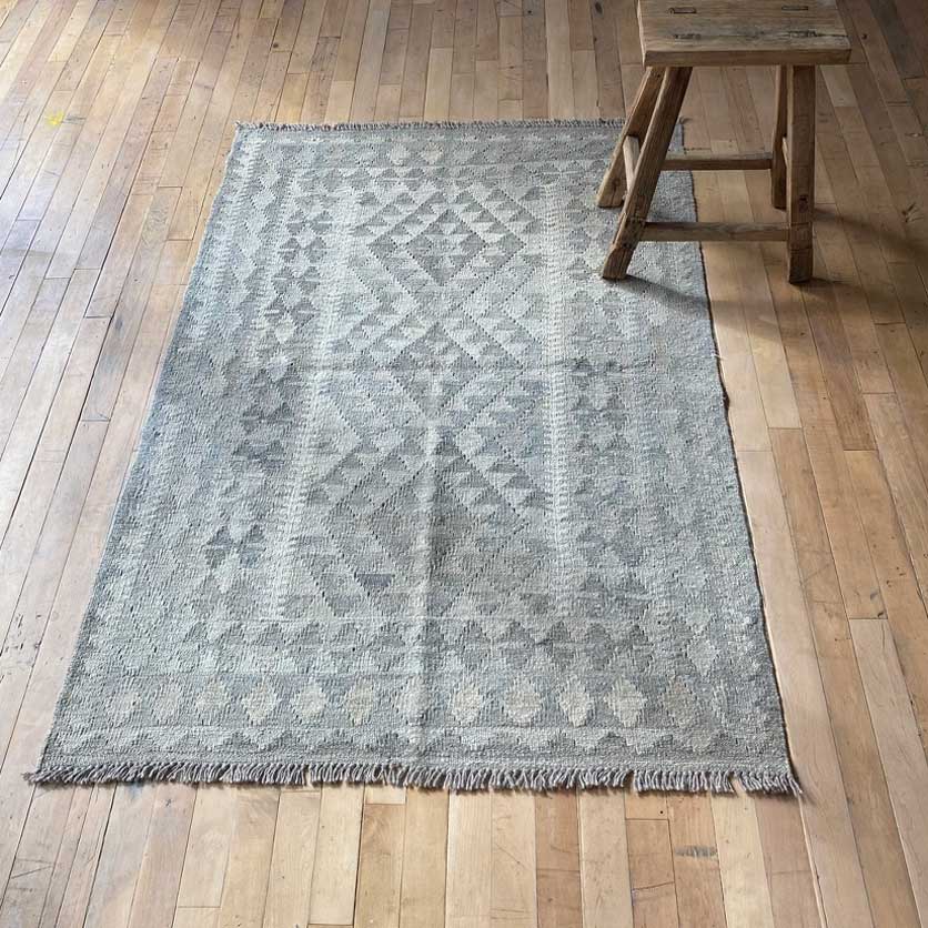 Handwoven Kilim rug | Jas – 148 cm x 105 cm