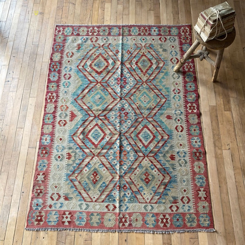 Handwoven Kilim rug | Blossom 175 x 125 cm