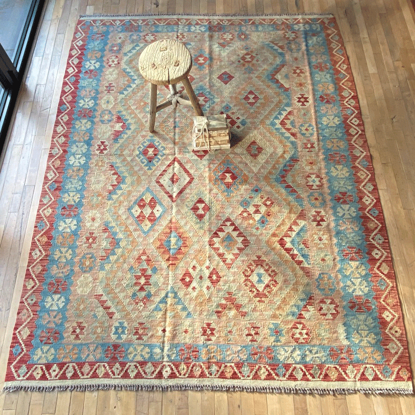 Handwoven Kilim rug | Emile 241 x 187 cm