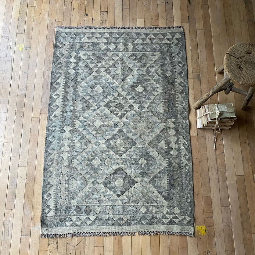Handwoven Kilim rug | Victoria 148 x 102cm