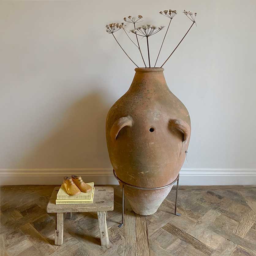 Antique rustic urn | Carys