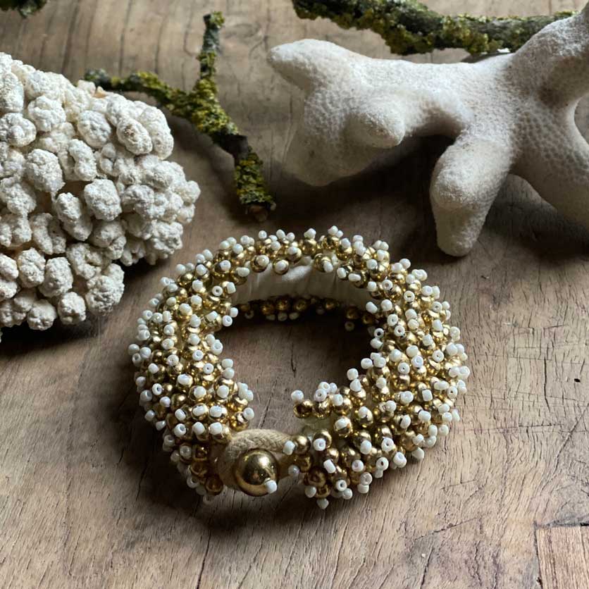 Ethnic beaded bracelet | White
