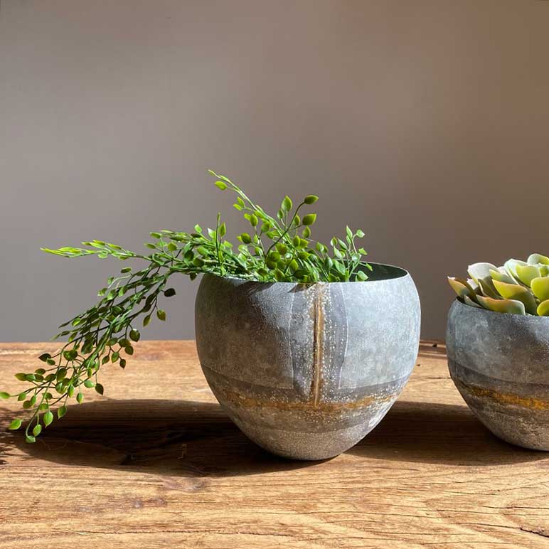 Decorative distressed tin bowl | Small