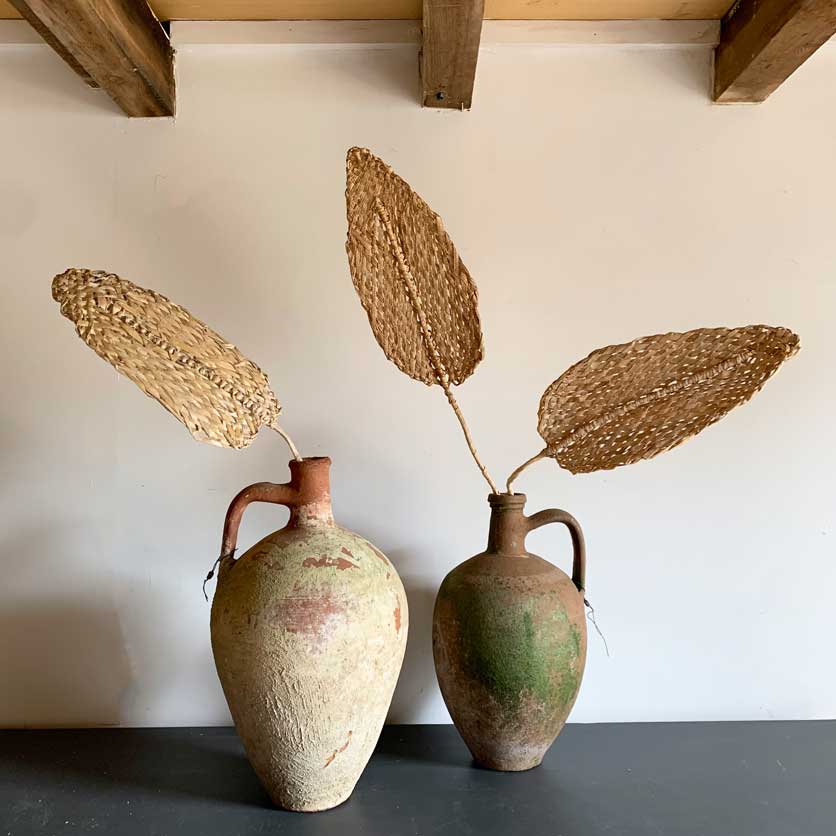 Hand-woven-decorative-banana-leaf-