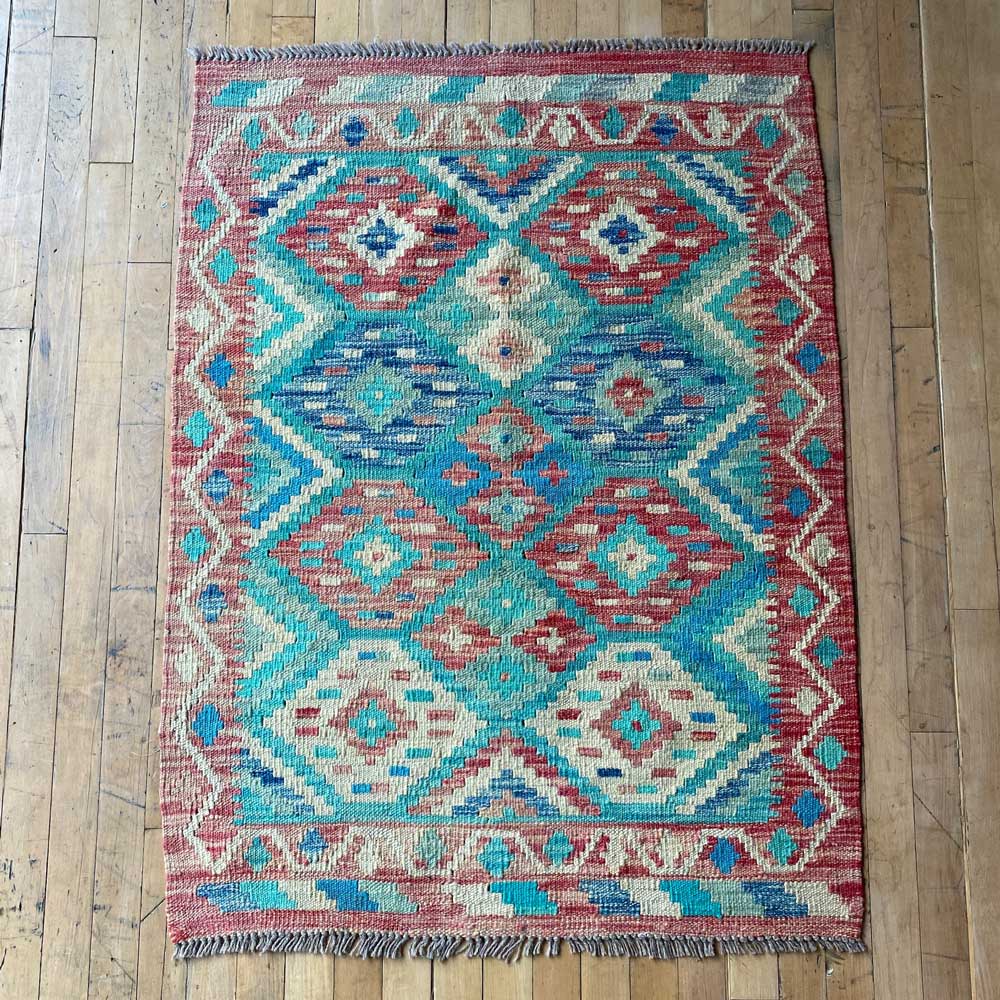 HANDWOVEN KILIM RUG SMALL 112X86 CM | No: 0028HANDWOVEN KILIM RUG SMALL 112X86 CM | No: 0028