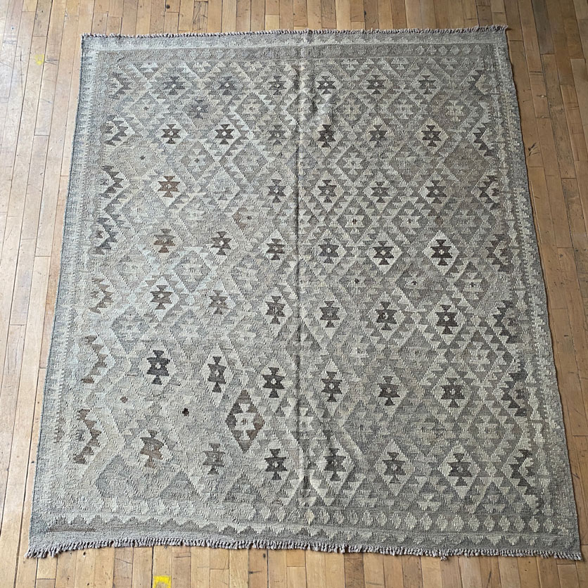 HANDWOVEN KILIM RUG LARGE 206X170 CM | No: 0037