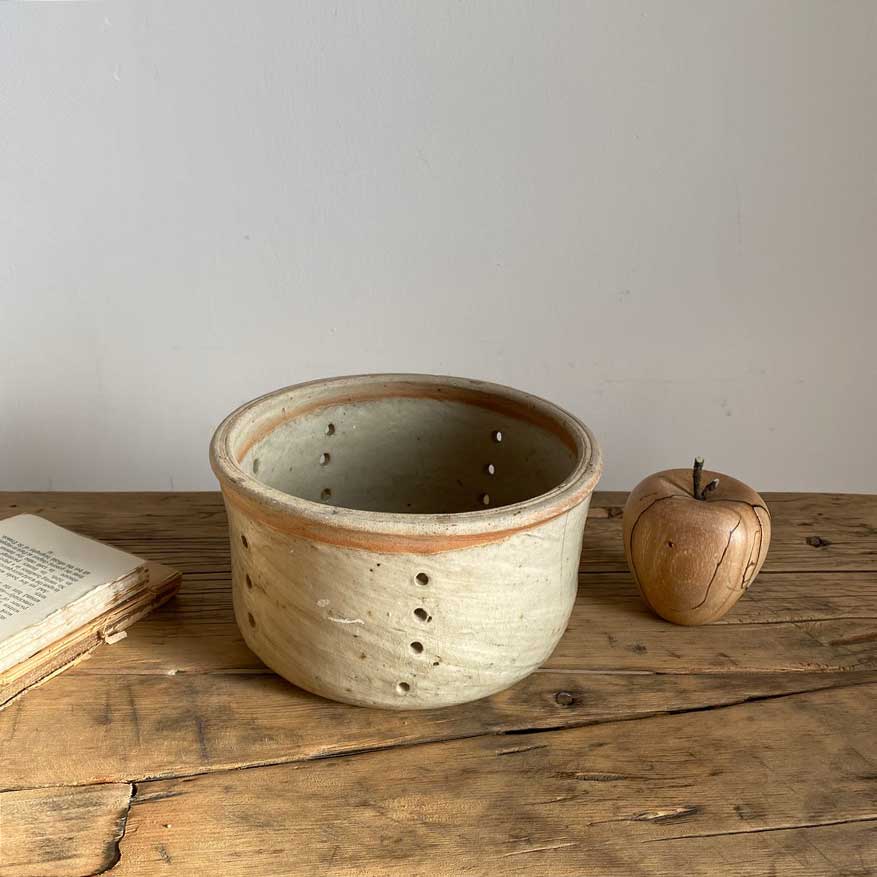 Vintage ceramic cheese mould | Large
