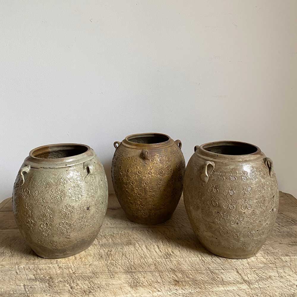 Oriental Antique Floral Motif Pot | Handles