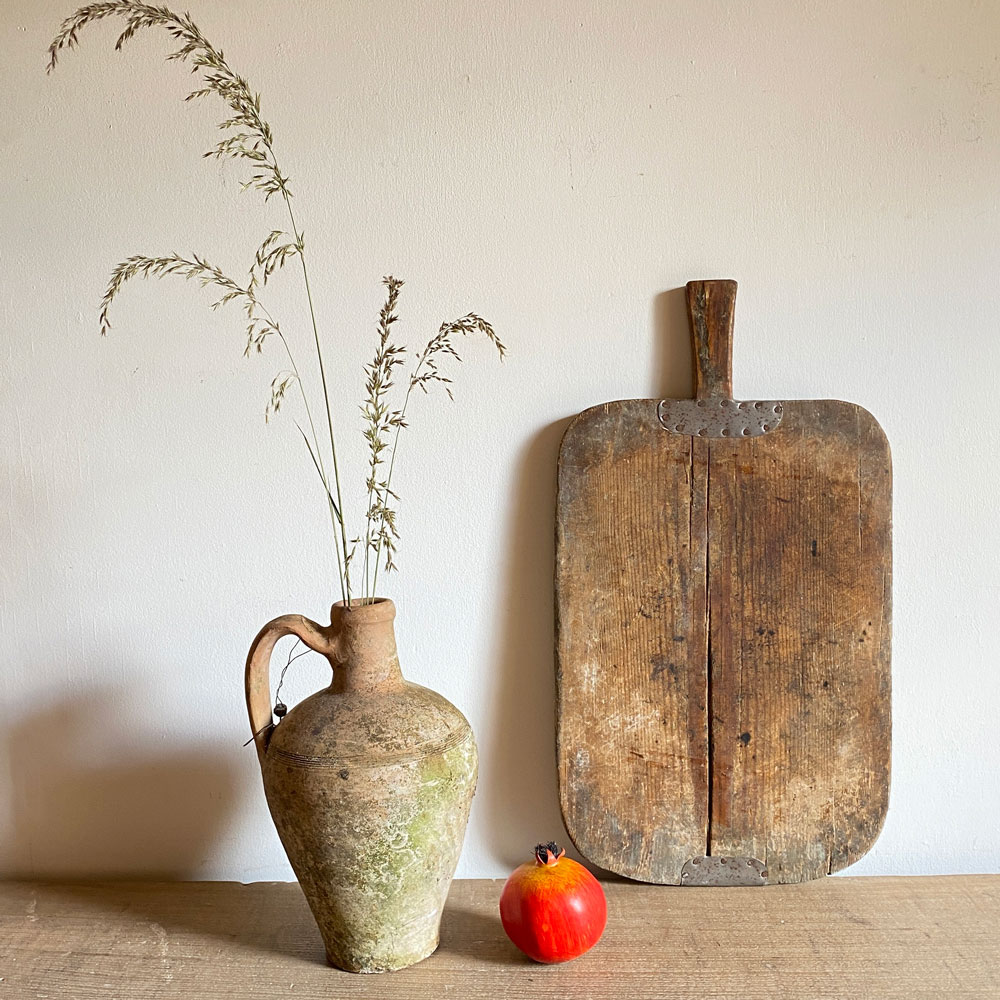 Vintage Rustic Breadboard Ezra