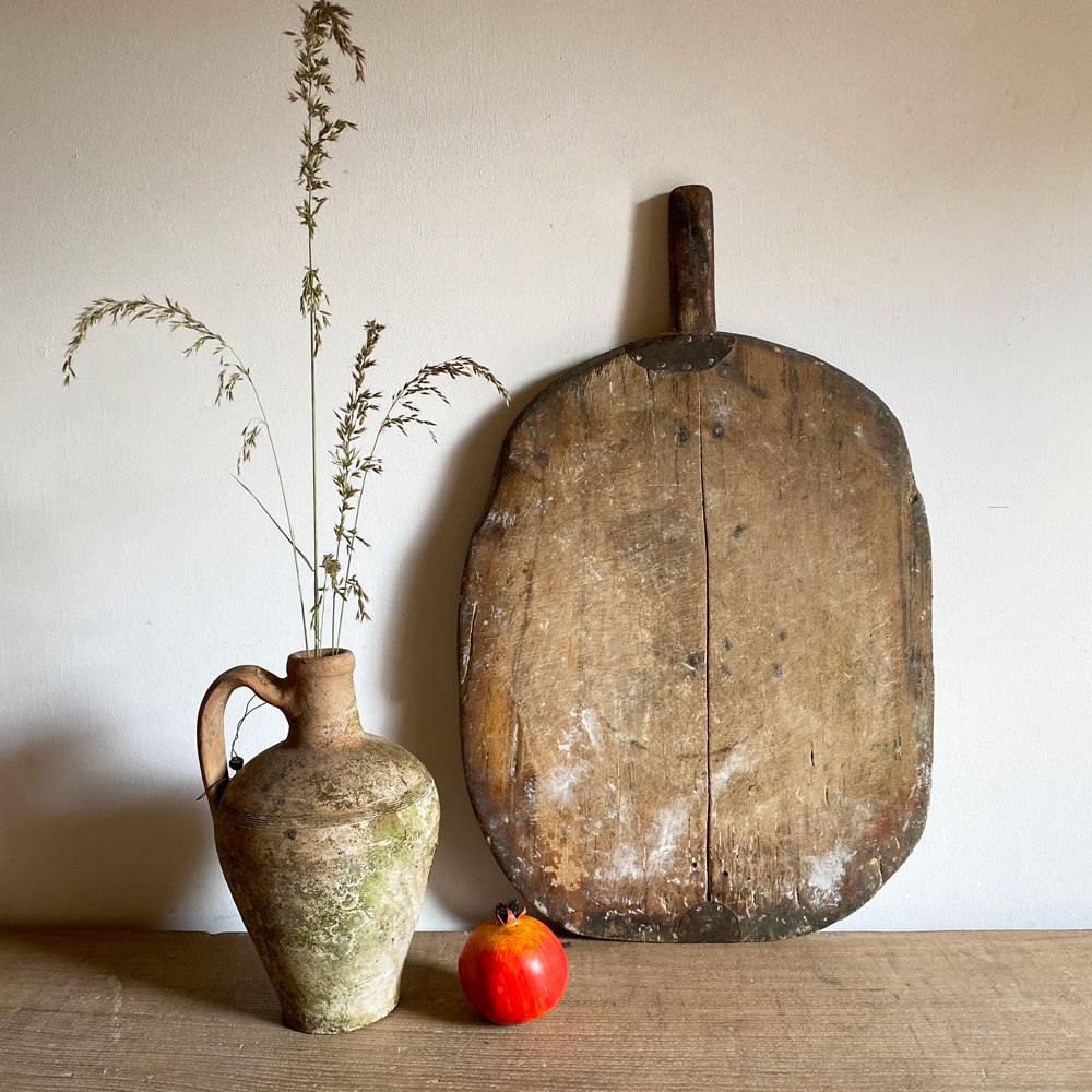 Vintage Rustic Breadboard Levi