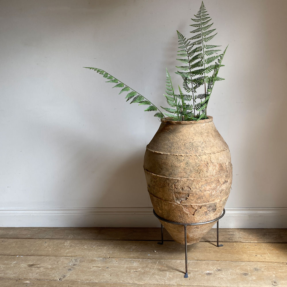 Vintage Mediterranean Urn | Hestia