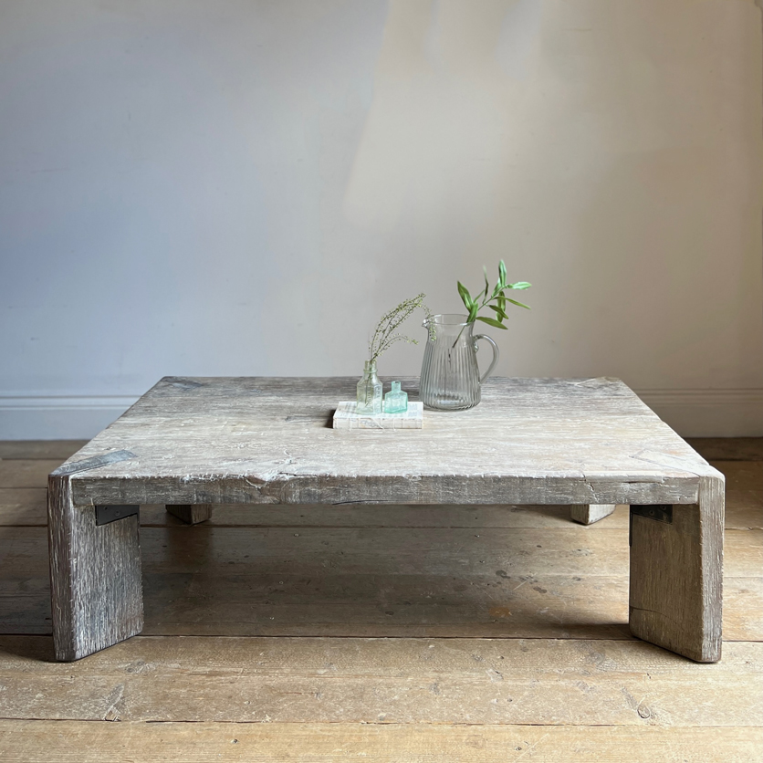 Rustic wooden coffee table | Ashley