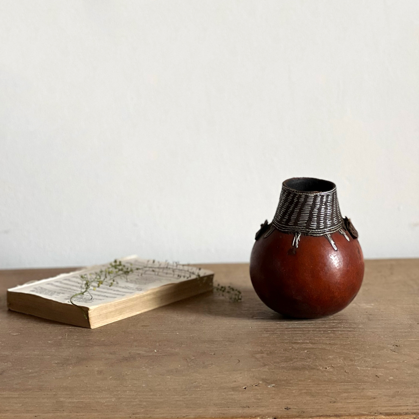 Vintage Gourd African Vase |C