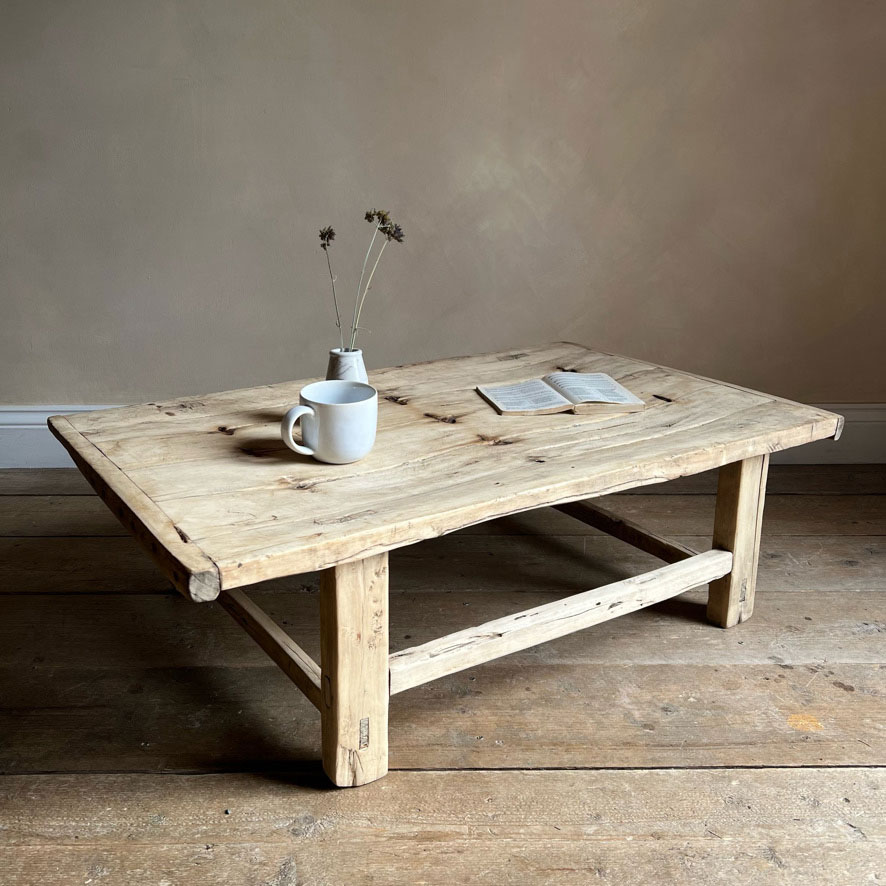 Antique Rustic Coffee Table Evelyn