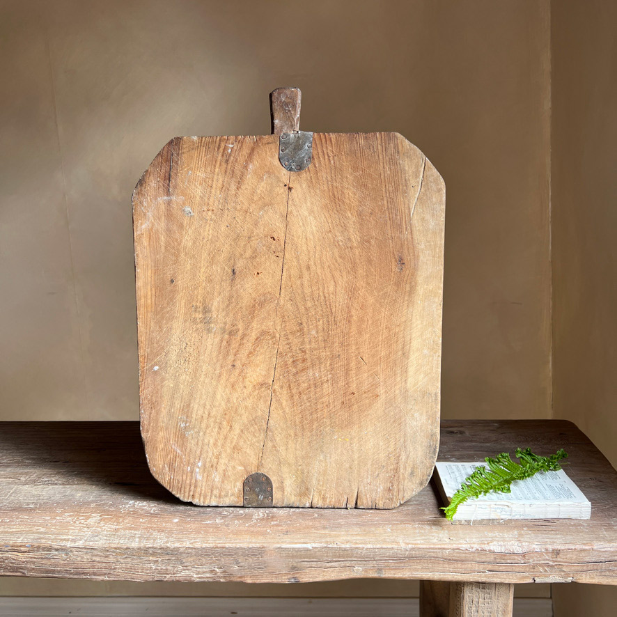 Vintage Rustic breadboard Grace