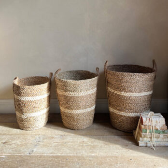 Basket natural and white small