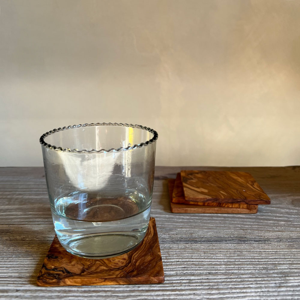 Olive wood square coasters set