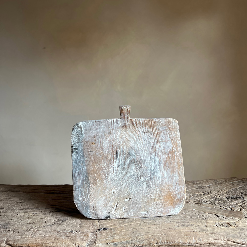 Vintage rustic breadboard | Bob