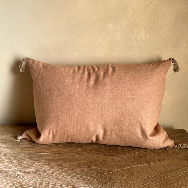 Olivia Cushion Dusty Pink