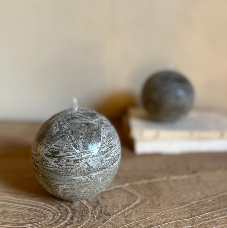 Sphere candle 10cm | Greige