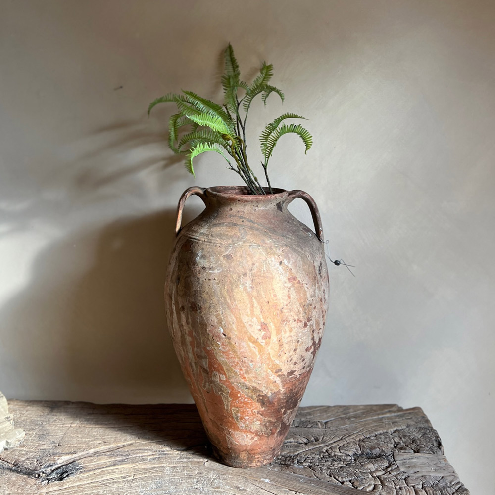 Mediterranean antique urn | Yiannis