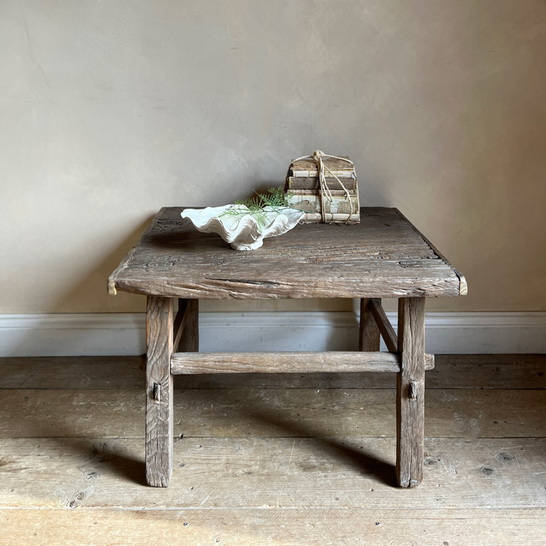 Antique Square Coffee table | Aragon
