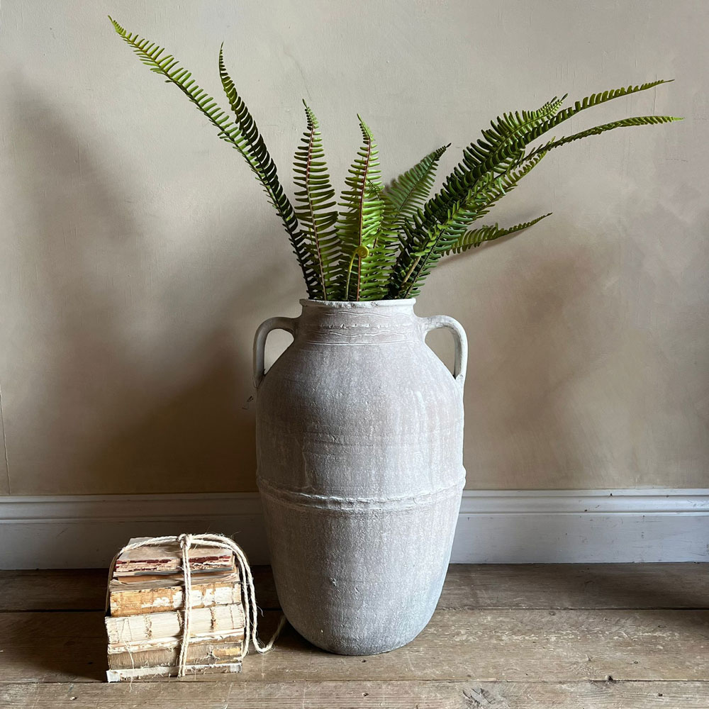 Mediterranean antique urn | Atticus