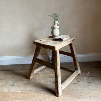 Rustic Antique Sidetable | Banquo