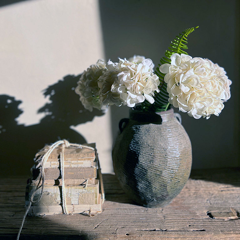Faux Hydrangea Stem Cream