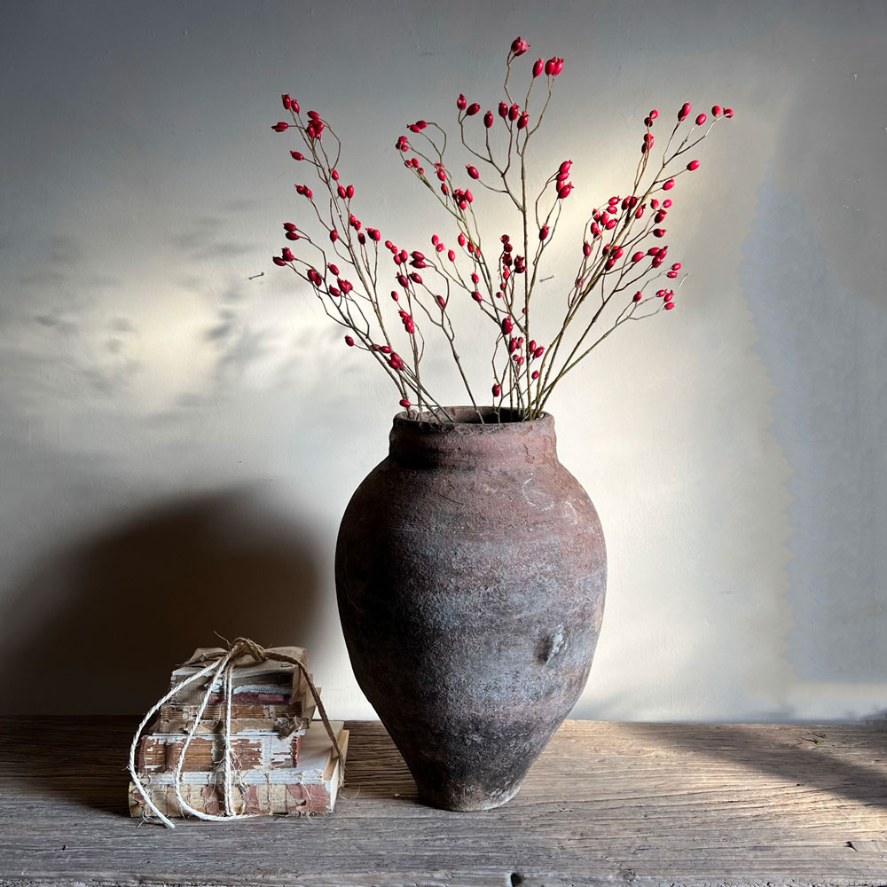Artificial Rosehip Spray | Red