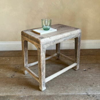 Rustic Antique SRustic Antique Sidetable | Amiasidetable | Amias