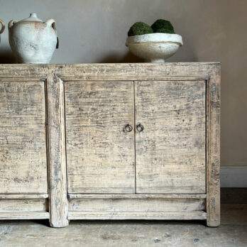 Pale Antique Cupboard | Bosbury