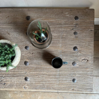 Antique coffee table | Marcia