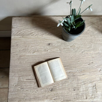 Antique coffee table | Marnie