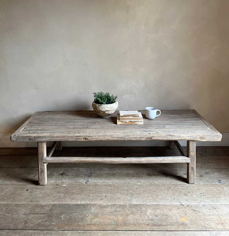 Antique coffee table | Macy