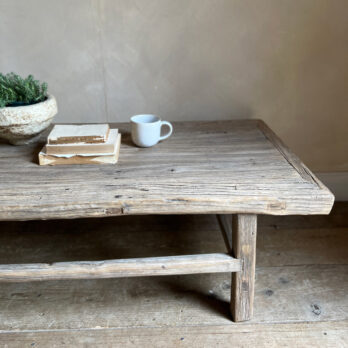Antique coffee table | Macy