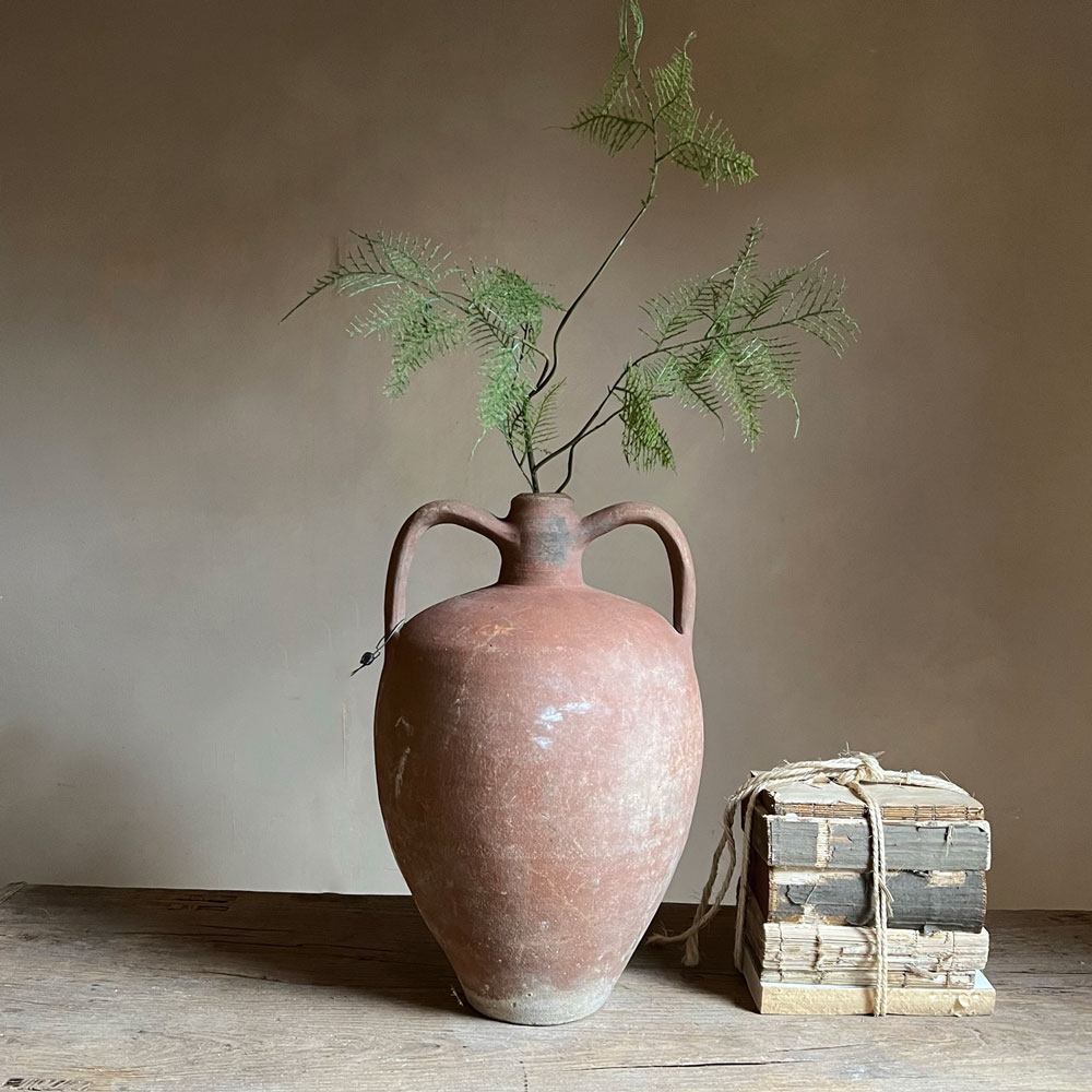 Antique Mediterranean pot | Abingdon