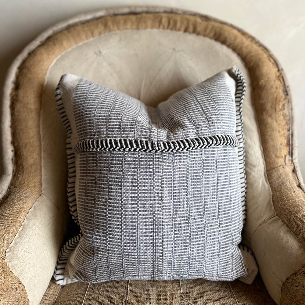 Hand woven cushion | Afghanistan collective