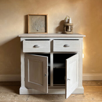 Vintage painted cabinet | Ambre
