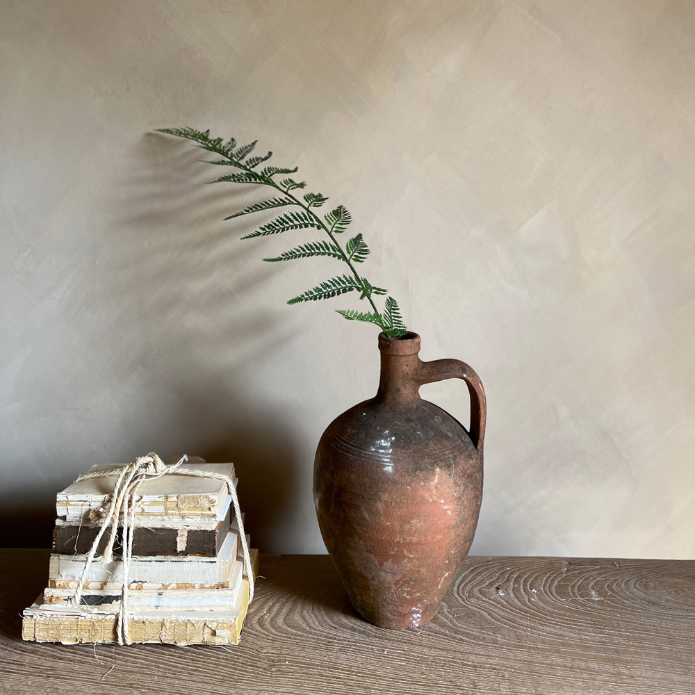 Antique Mediterranean Urn | Aminta