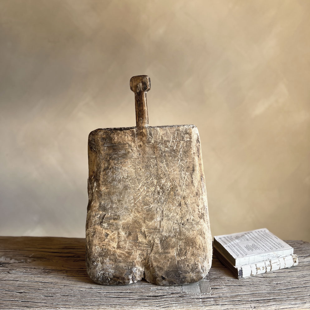 Vintage rustic breadboard | Ava
