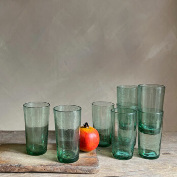 Large water glass with bubbles