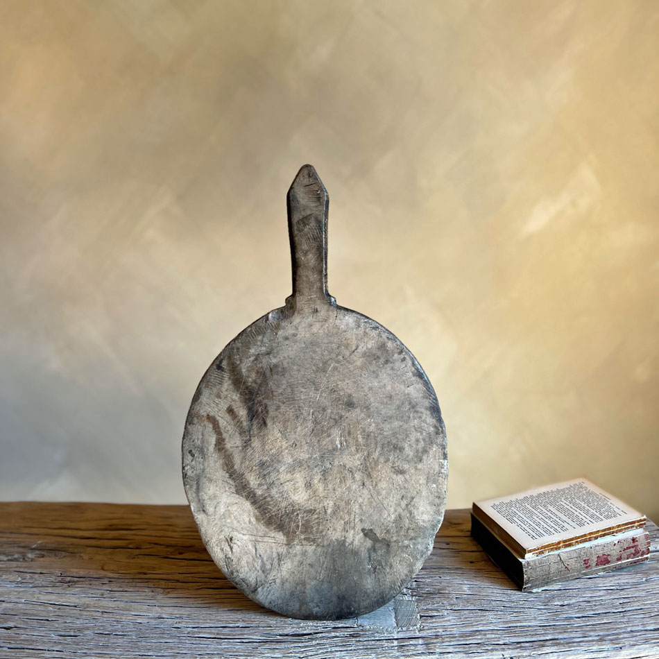 Vintage rustic breadboard | Louna
