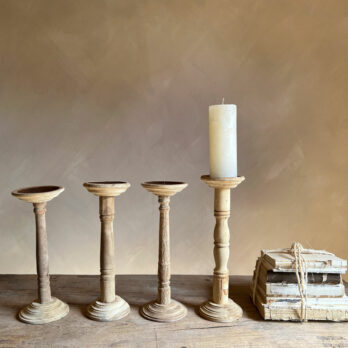 Vintage wooden candle holder M | 32-37cm