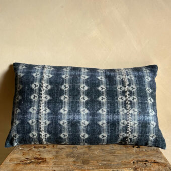 Indigo print cushion 60x35cm | Nala