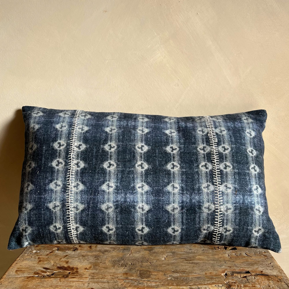 Indigo print cushion 60x35cm | Nala