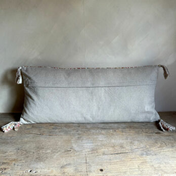 Cushion with stitching detail |Flora