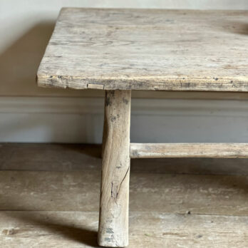 Antique pale coffee table | Ridley