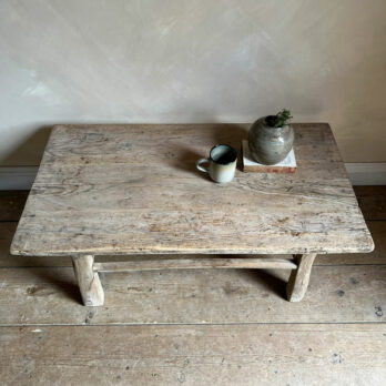Antique pale coffee table | Ridley
