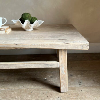 Antique rustic coffee table | Roman